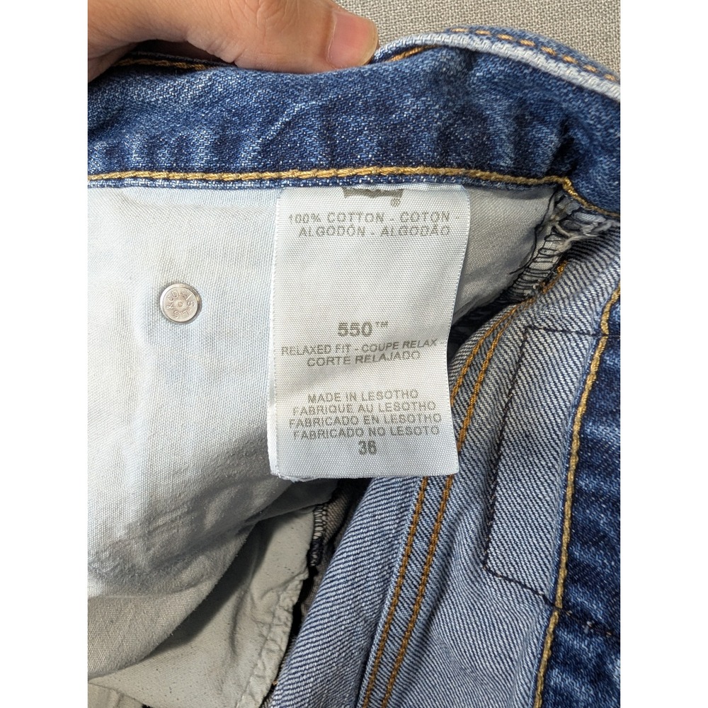Levis 550 Denim Shorts Mens 36 Blue 100% Cotton Relaxed Fit Jorts - Picture 8 of 14